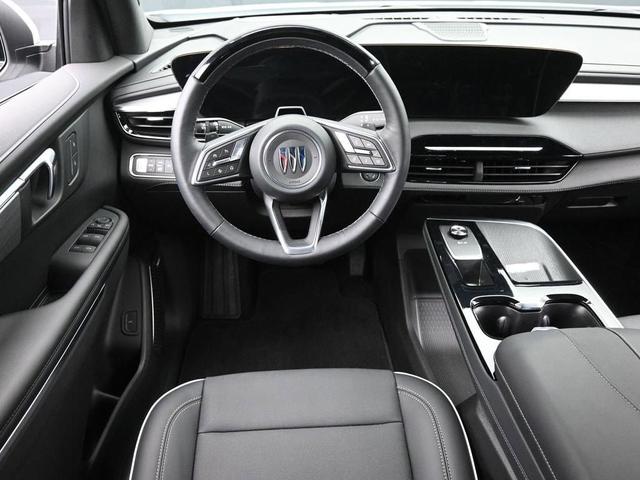 Photo of 2025 Summit White Buick Enclave