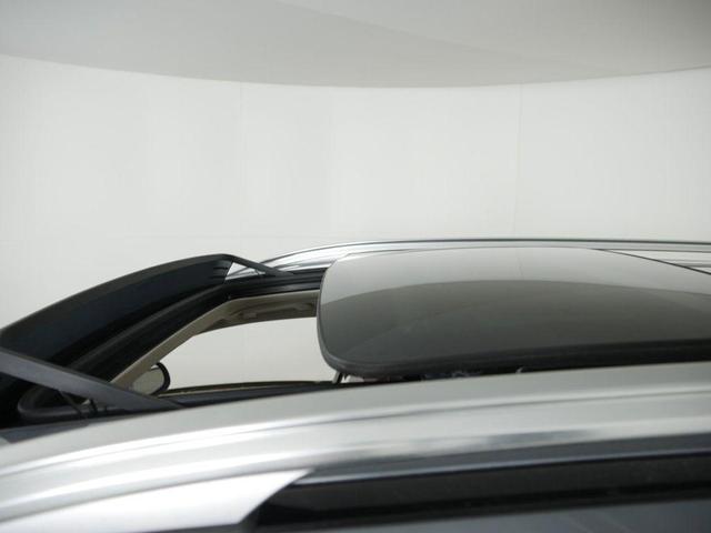 Photo of 2025 Skyscraper Grey Metallic BMW X7