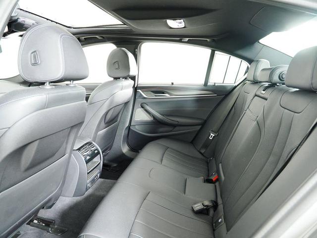 Photo of 2021 Bernina Grey Amber Effect Metallic BMW 540