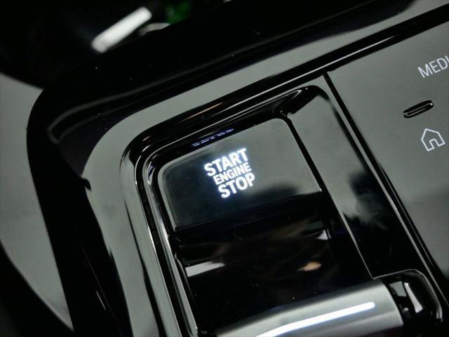 Photo of 2024 Mineral White Metallic BMW 530