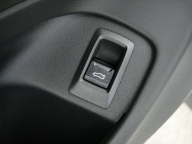 Photo of 2024 Mineral White Metallic BMW 530