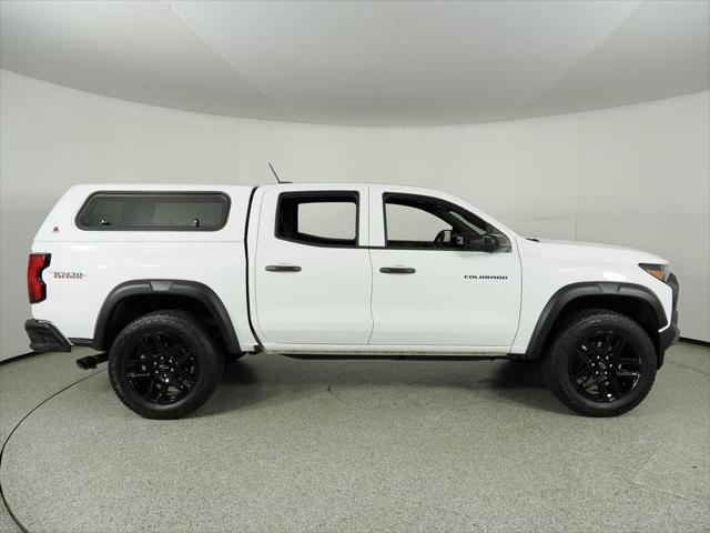 Photo of 2024 Summit White Chevrolet Colorado