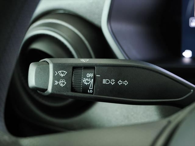 Photo of 2024 Summit White Chevrolet Colorado