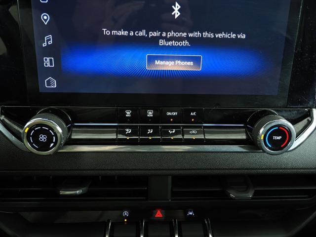 Photo of 2024 Summit White Chevrolet Colorado