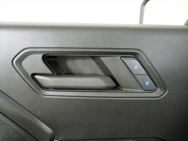 Photo of 2024 Summit White Chevrolet Colorado