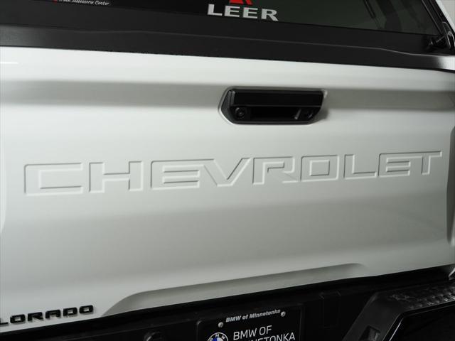 Photo of 2024 Summit White Chevrolet Colorado