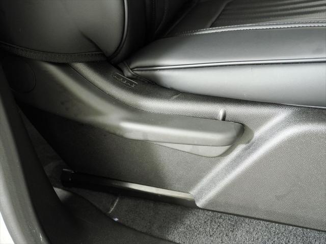 Photo of 2024 Summit White Chevrolet Colorado