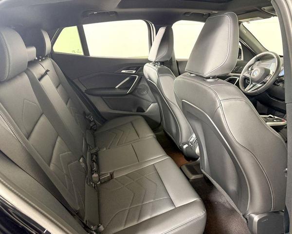 Photo of 2025 Black Sapphire Metallic BMW X2