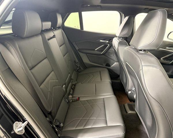 Photo of 2025 Black Sapphire Metallic BMW X2