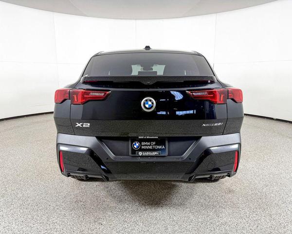 Photo of 2025 Black Sapphire Metallic BMW X2