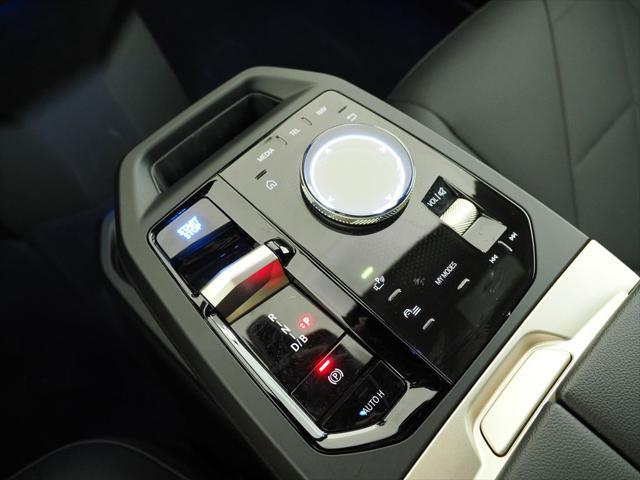 Photo of 2025 Black Sapphire Metallic BMW iX