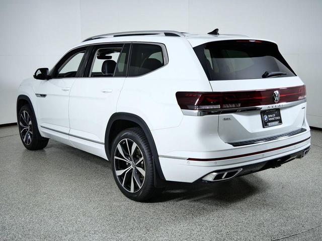 Photo of 2024 Opal White Volkswagen Atlas