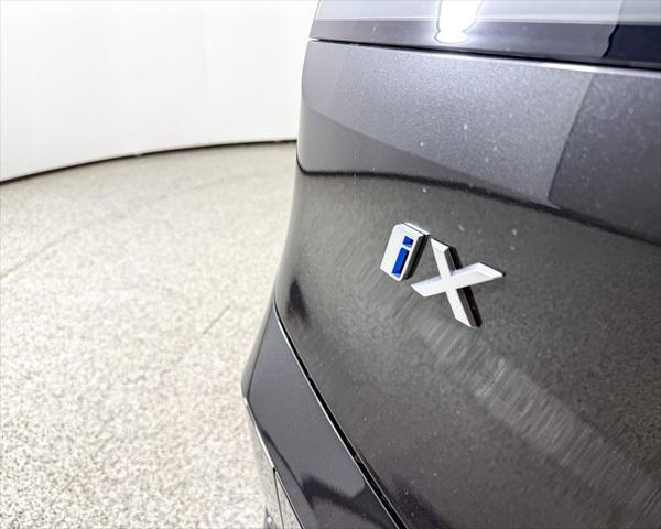 Photo of 2025 Dark Graphite Metallic BMW iX