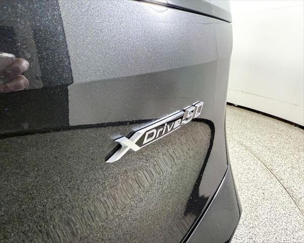 Photo of 2025 Dark Graphite Metallic BMW iX
