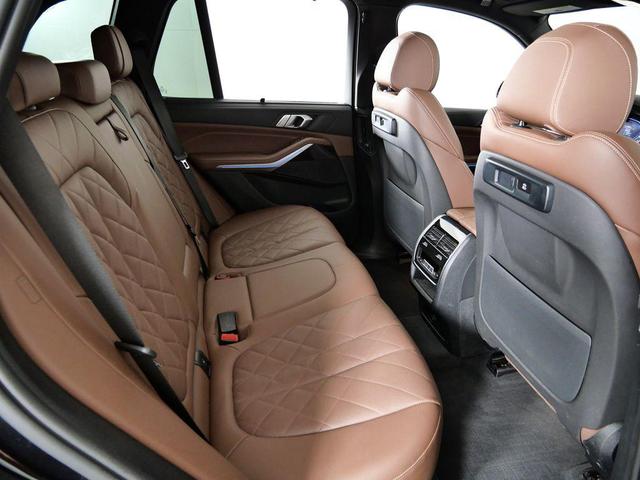 Photo of 2023 Black Sapphire Metallic BMW X5 PHEV
