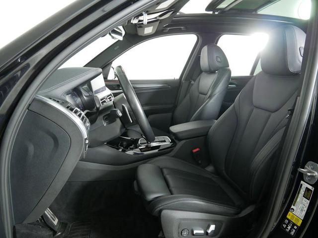 Photo of 2023 Black Sapphire Metallic BMW X3
