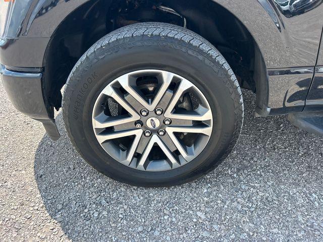 Photo of 2022 Agate Black Metallic Ford F-150