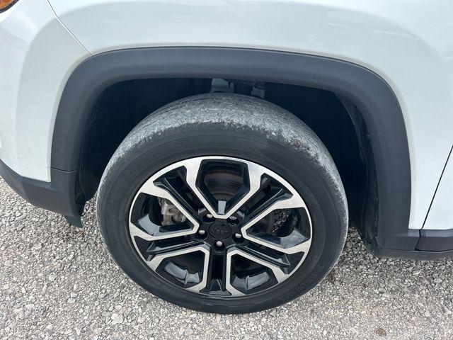 Photo of 2022 Bright White Clearcoat Jeep Compass