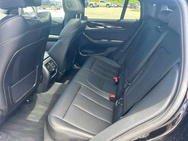 Photo of 2024 Black Sapphire Metallic BMW X4