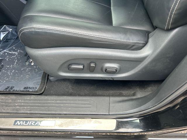 Photo of 2024 Super Black Nissan Murano