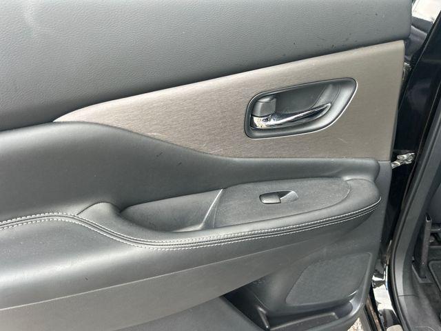 Photo of 2024 Super Black Nissan Murano