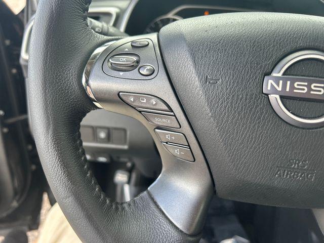 Photo of 2024 Super Black Nissan Murano