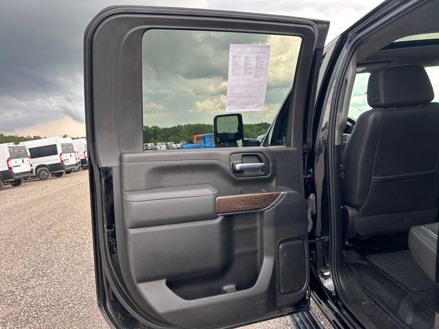 Photo of 2021 Onyx Black GMC Sierra 2500