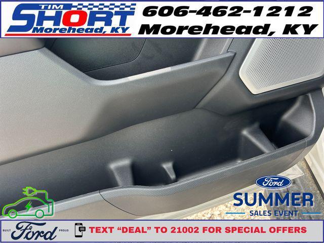 Photo of 2025 Star White Metallic Tri-Coat Ford F-150 Lightning