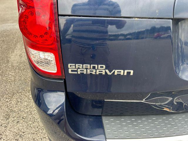 Photo of 2014 True Blue Pearlcoat Dodge Grand Caravan