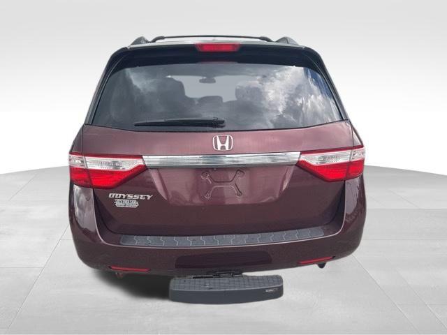 Photo of 2012 Dark Cherry Pearl II Honda Odyssey