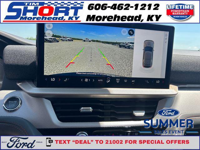 Photo of 2025 White Ford Explorer