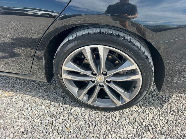 Photo of 2022 Mosaic Black Metallic Chevrolet Malibu