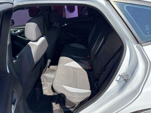 Photo of 2016 Oxford White Ford Focus ST
