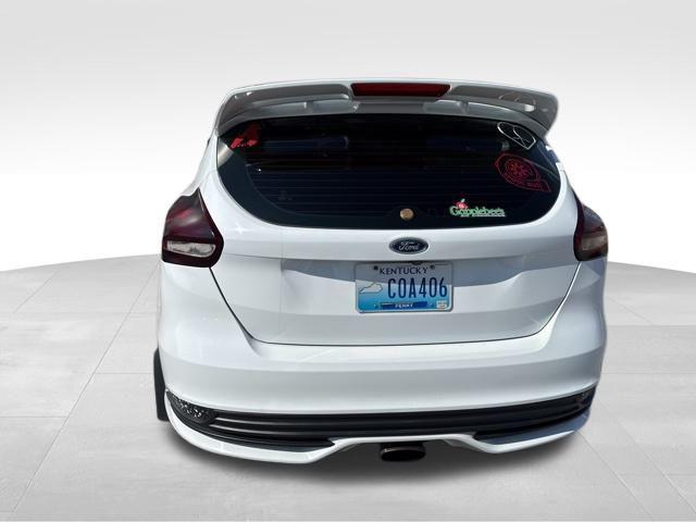 Photo of 2016 Oxford White Ford Focus ST