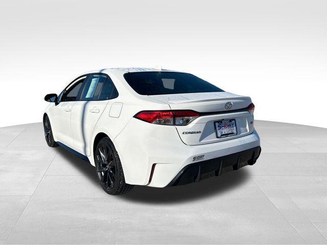 Photo of 2024 White Toyota Corolla