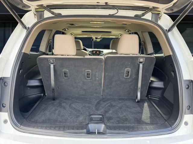 Photo of 2021 Platinum White Pearl Honda Pilot