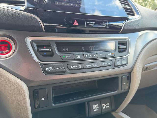 Photo of 2021 Platinum White Pearl Honda Pilot