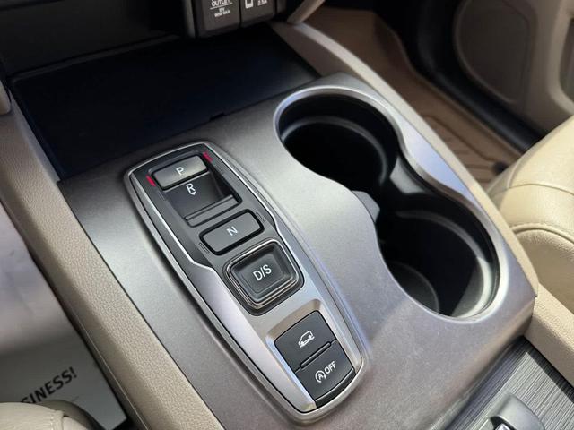 Photo of 2021 Platinum White Pearl Honda Pilot
