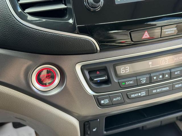 Photo of 2021 Platinum White Pearl Honda Pilot