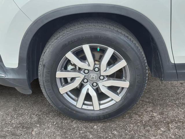 Photo of 2021 Platinum White Pearl Honda Pilot