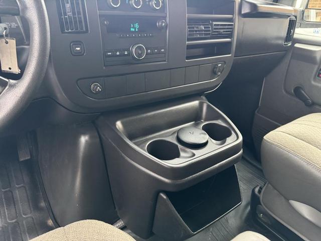 Photo of 2008 Summit White Chevrolet Express 3500