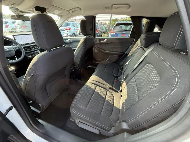 Photo of 2023 STAR WHITE METALLIC TRI-COAT Ford Escape