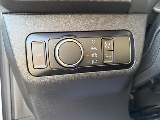 Photo of 2023 STAR WHITE METALLIC TRI-COAT Ford Escape