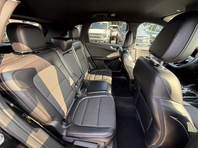 Photo of 2023 AGATE BLACK METALLIC Ford Escape