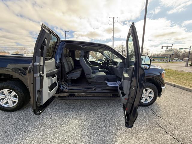 Photo of 2022 ANTIMATTER BLUE METALLIC Ford F-150