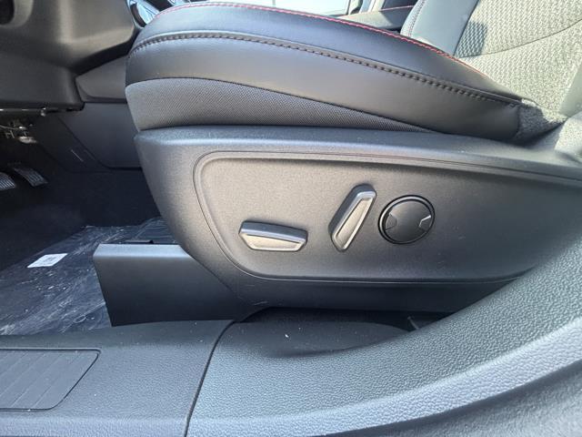 Photo of 2025 STAR WHITE METALLIC TRI-COAT Ford Escape