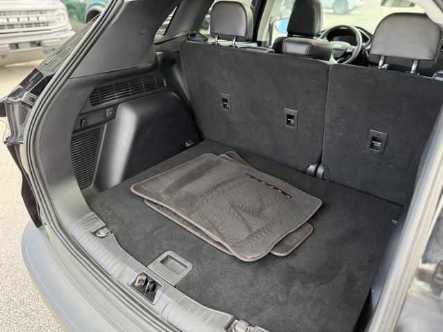 Photo of 2022 AGATE BLACK METALLIC Ford Escape