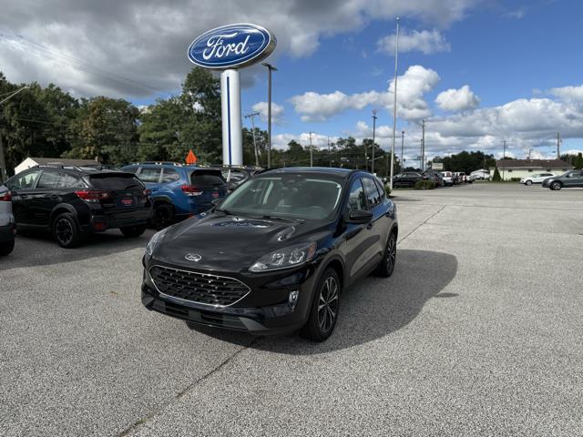Photo of 2022 AGATE BLACK METALLIC Ford Escape