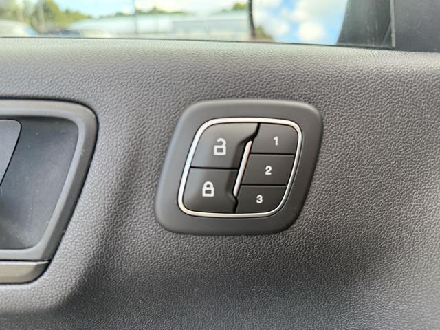 Photo of 2022 AGATE BLACK METALLIC Ford Escape