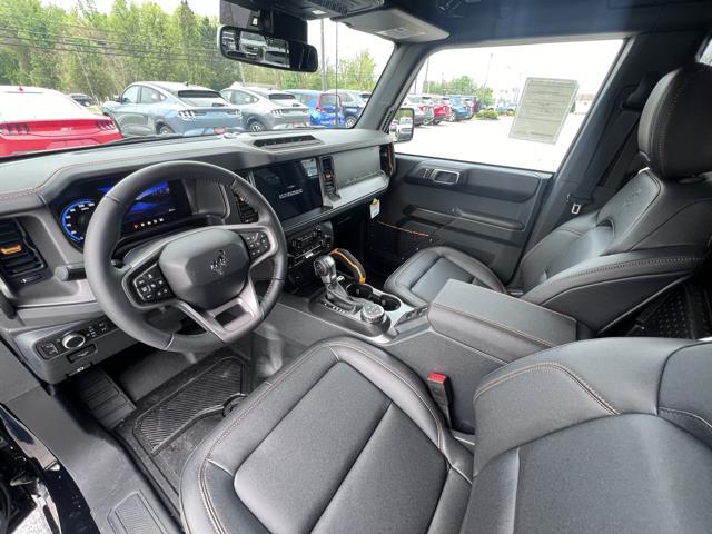 Photo of 2024 SHADOW BLACK Ford Bronco